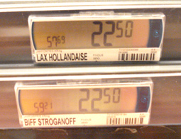 Bilden visar priser på två varor.