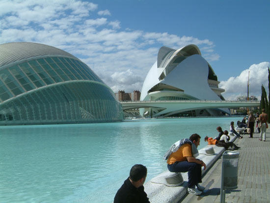 Bild på modern arkitektur i Valencia